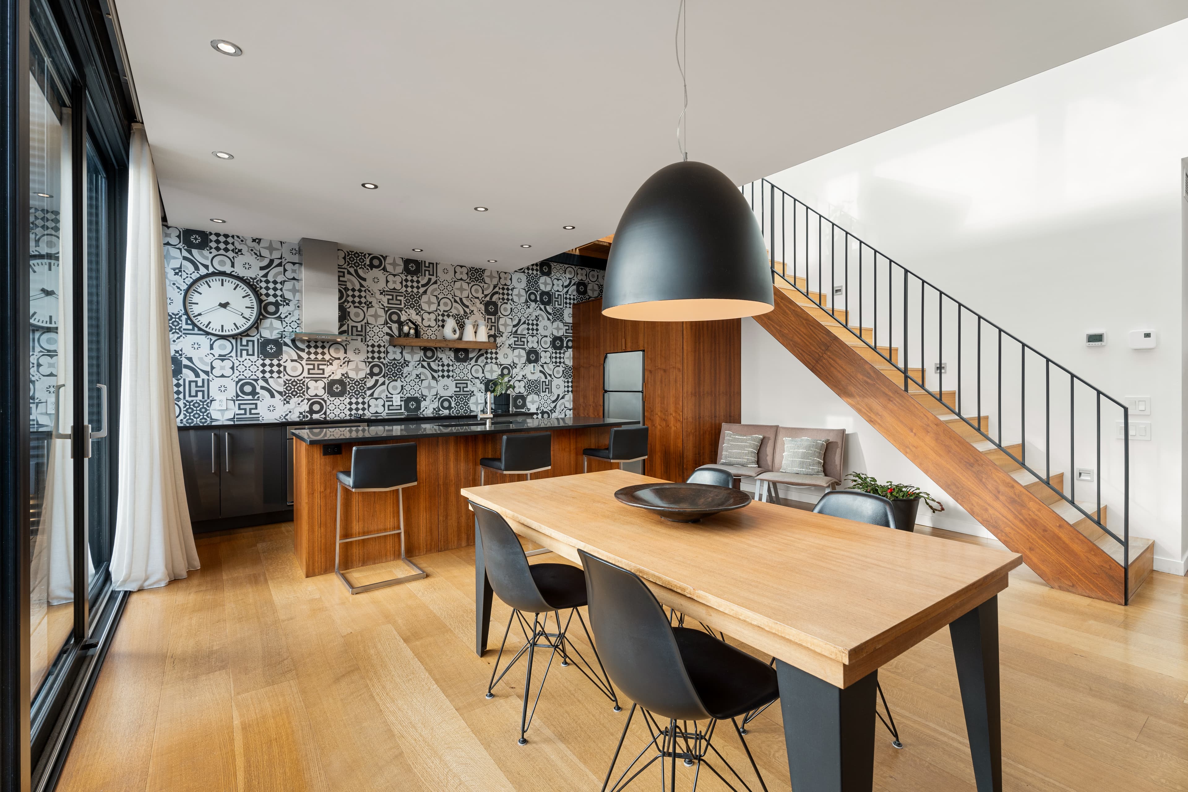 1234 Rue Saint-Denis